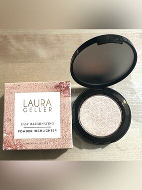NEW, Laura Geller Easy Illuminating Powder Highlighter Champagne 0.12 oz